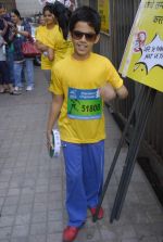 Darsheel Safary at Standard Chartered Mumbai Marathon in Mumbai on 14th Jan 2012 (14).JPG